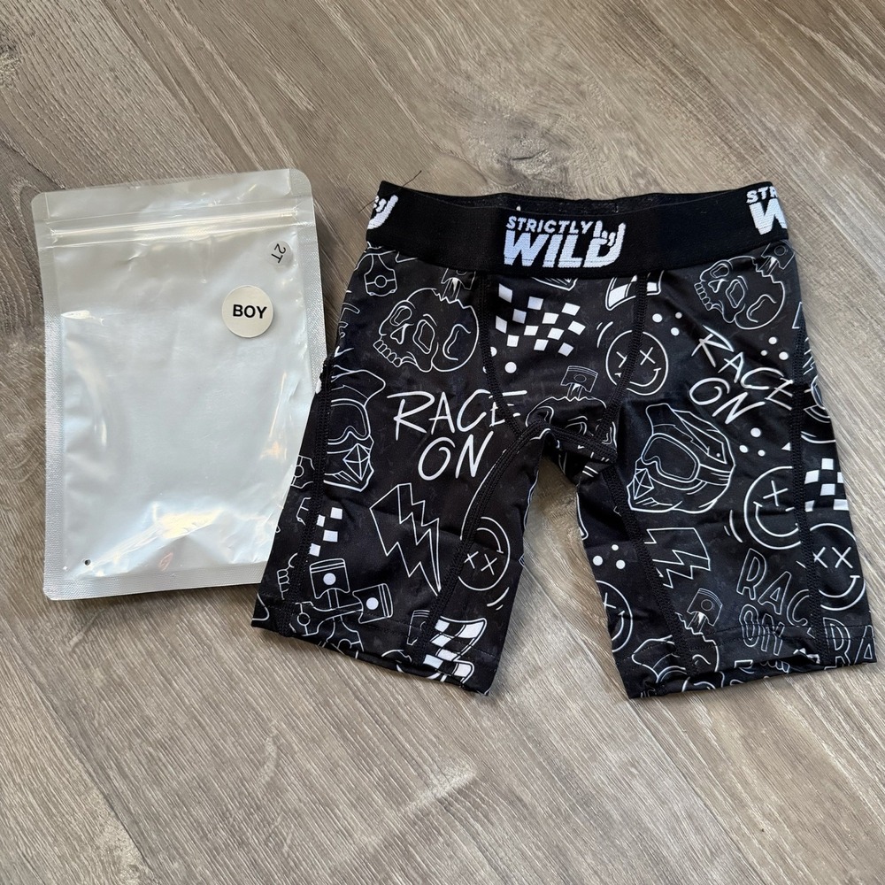 Strictly Wild Boys Boxers 2T NIP Unreleased Print Rare Toddler Underwear